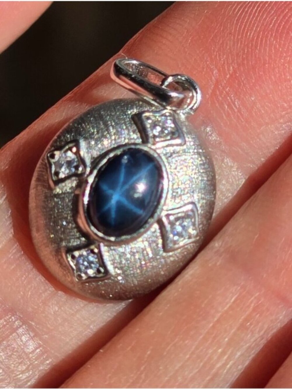 925 Sterling Silver Pendant 1.4x1.7mm with Natural Star Sapphire & Cz